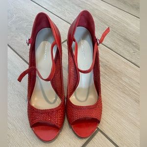 BCBG Maxazria Camilla peep toe w/backless strap heels, size  40 (US 9)